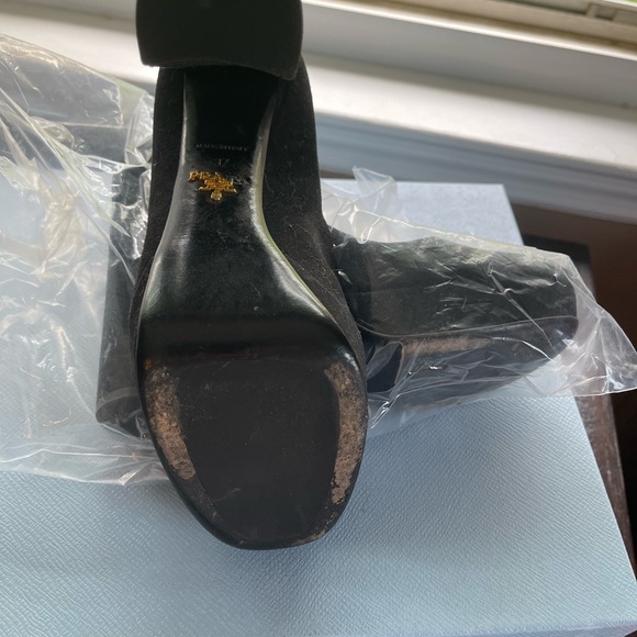 PRADA Suede Pumps - black 37 worn twice - Picture 4 of 6